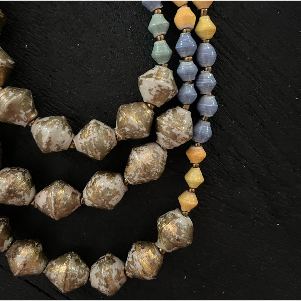 31 bits chunky multiple layer beaded handmade necklace - Picture 2 of 3